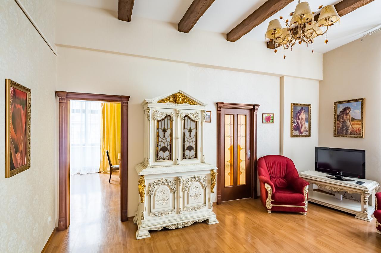 2 Virmens'Ka Apartment Lviv Luaran gambar