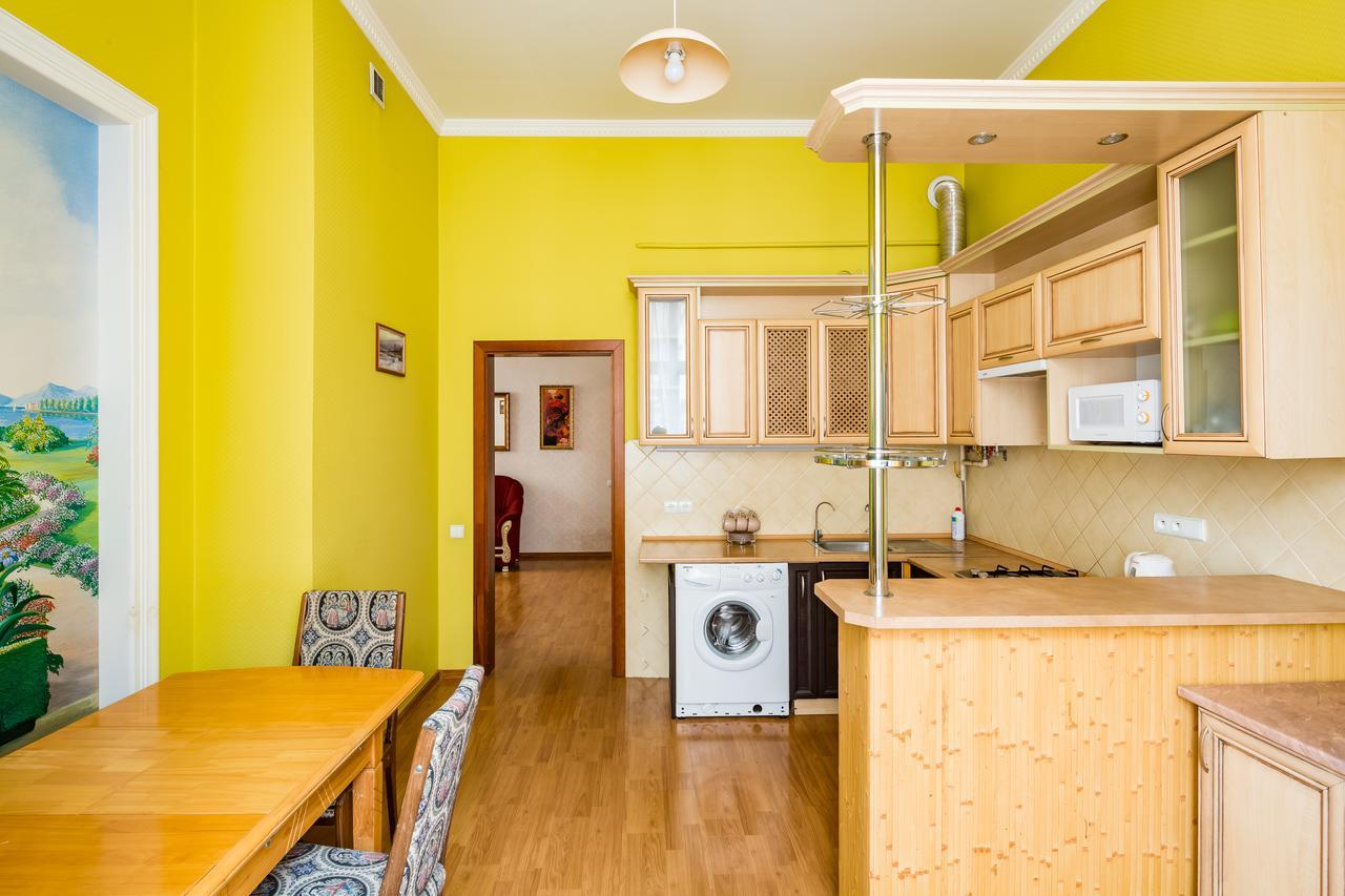 2 Virmens'Ka Apartment Lviv Luaran gambar